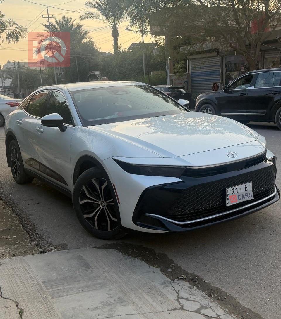 تۆیۆتا کراون